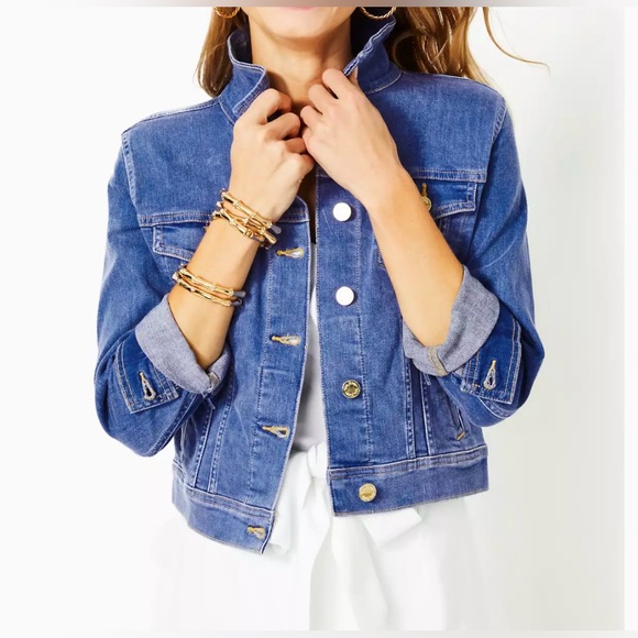 Lilly Pulitzer Jackets & Blazers - Lilly Pulitzer Seaspray Denim Jacket w Gold Buttons, XS